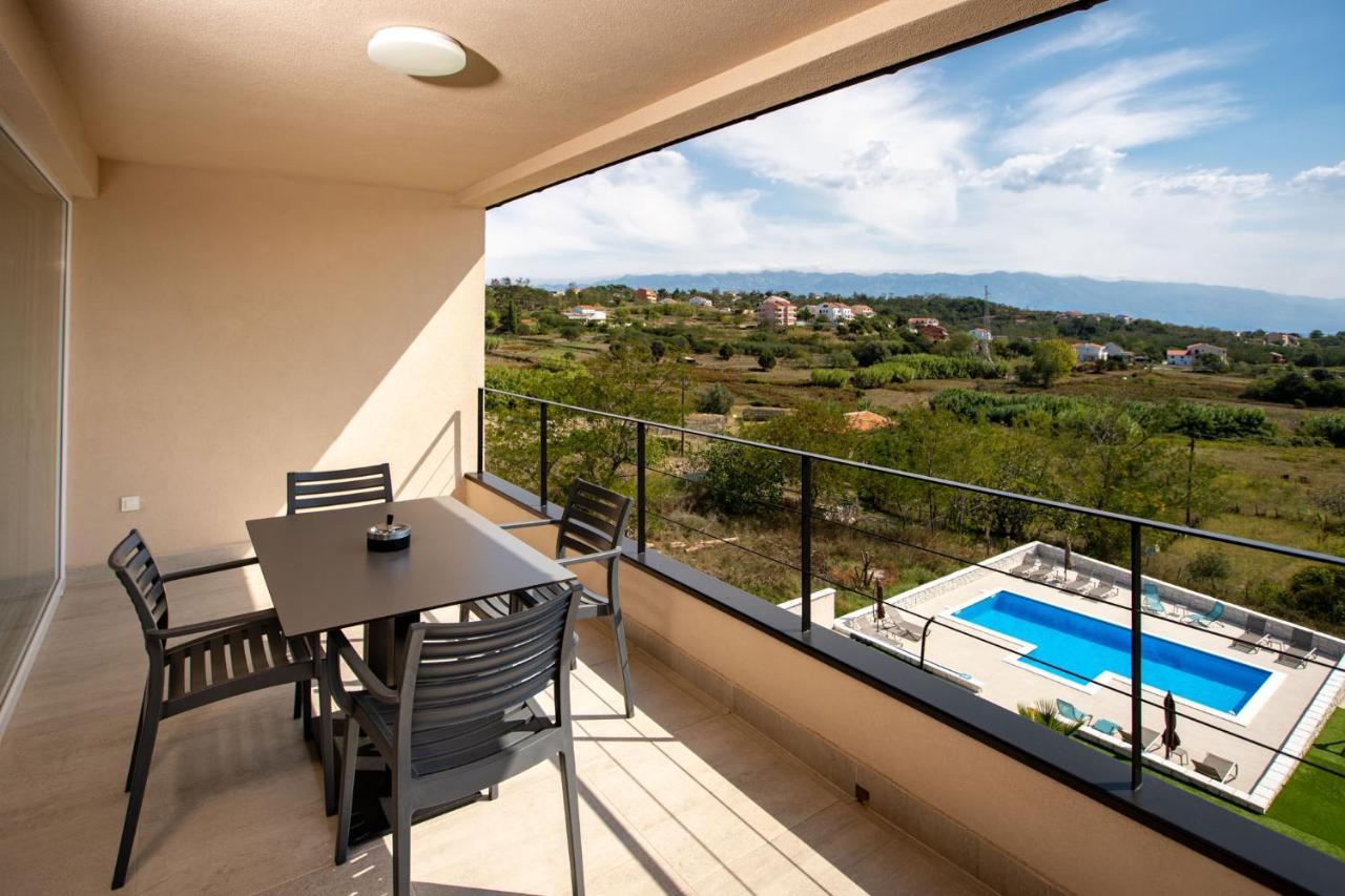 B&M Rab-Lopar Aparthotel Εξωτερικό φωτογραφία