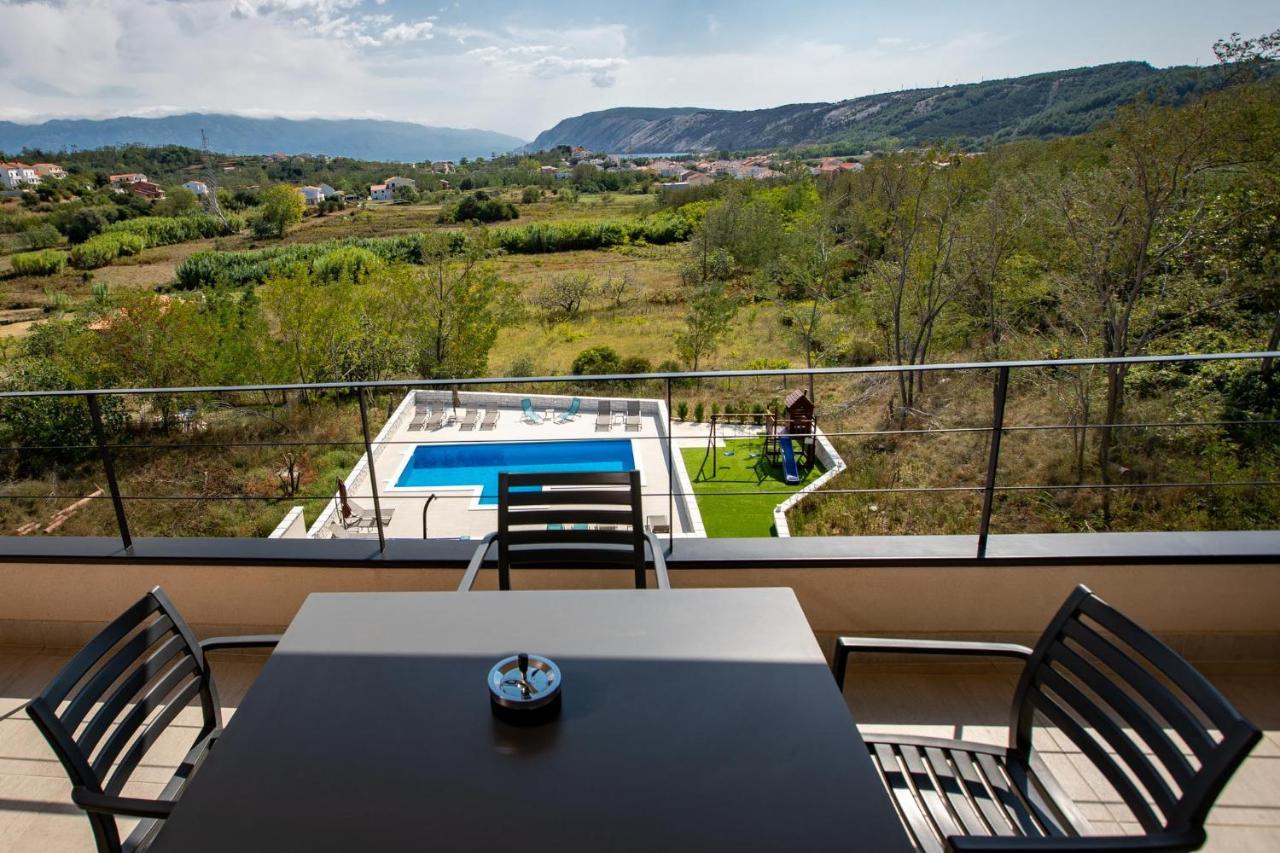 B&M Rab-Lopar Aparthotel Εξωτερικό φωτογραφία