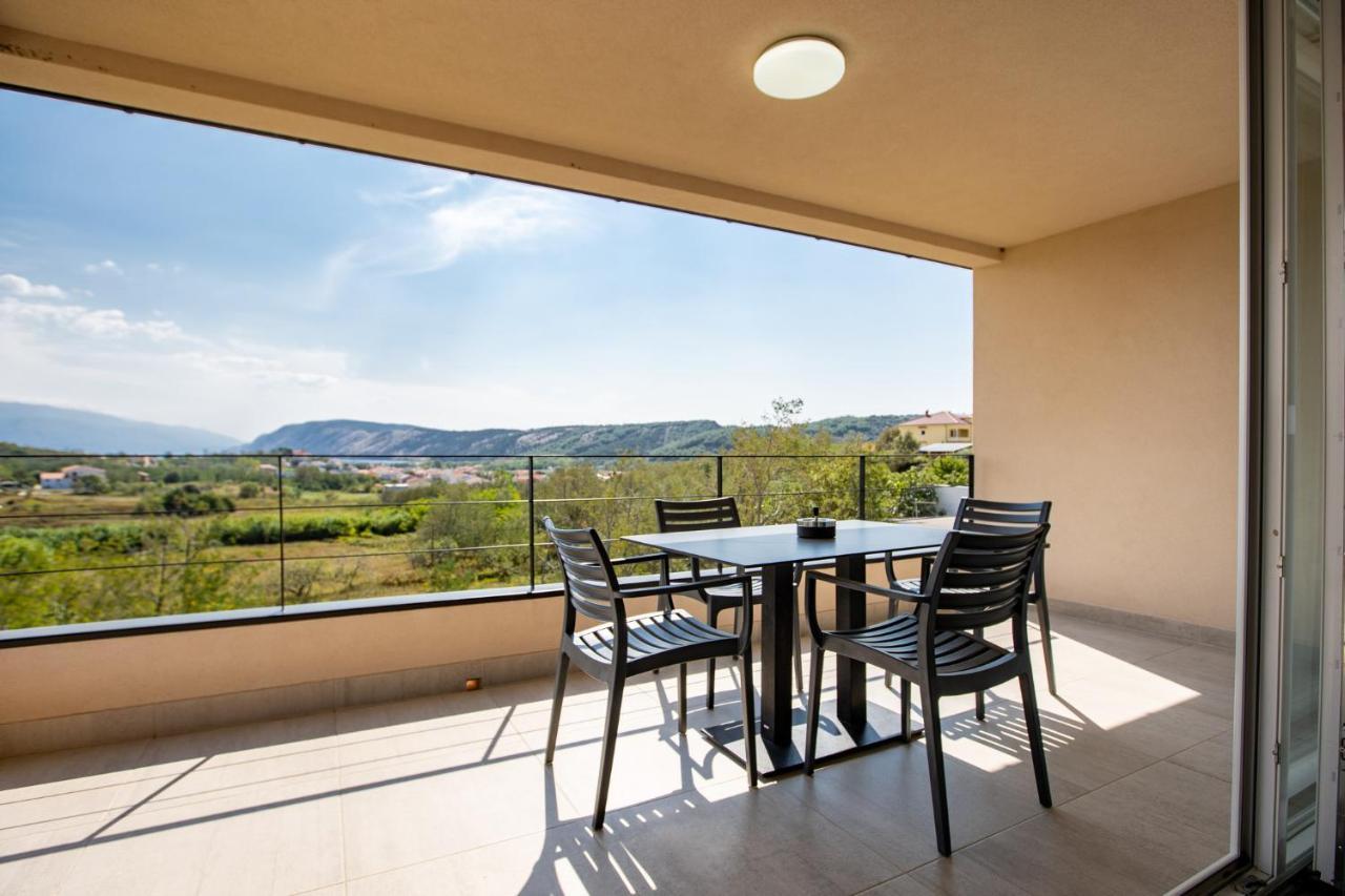 B&M Rab-Lopar Aparthotel Εξωτερικό φωτογραφία