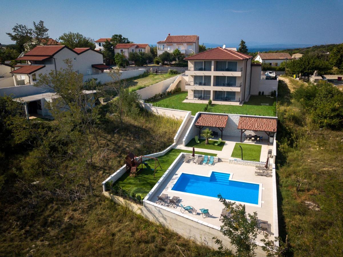 B&M Rab-Lopar Aparthotel Εξωτερικό φωτογραφία
