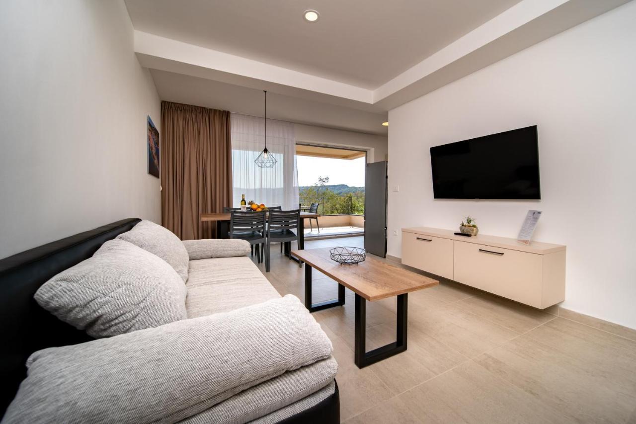 B&M Rab-Lopar Aparthotel Εξωτερικό φωτογραφία