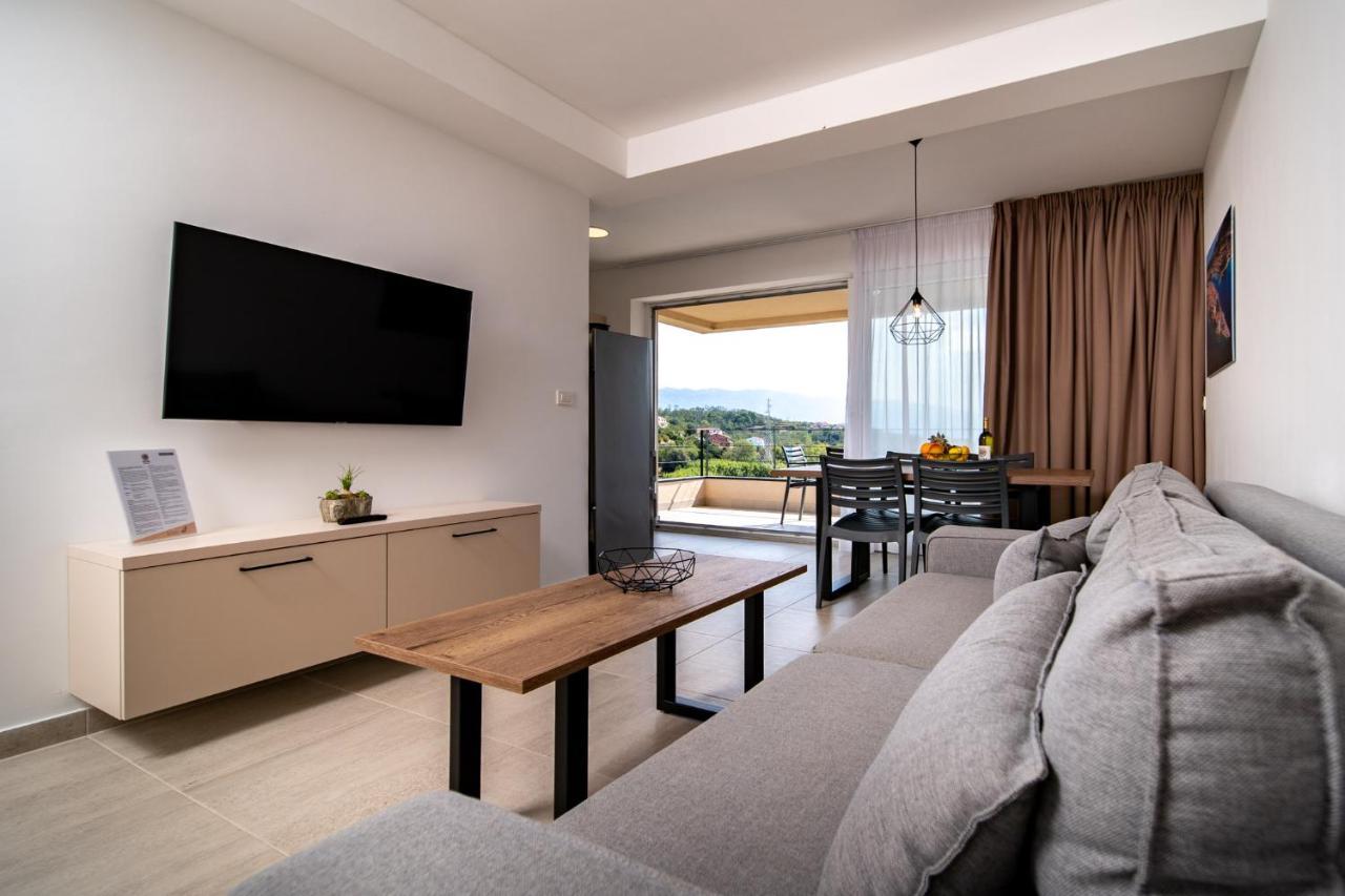 B&M Rab-Lopar Aparthotel Εξωτερικό φωτογραφία