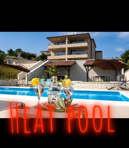 B&M Rab-Lopar Aparthotel Εξωτερικό φωτογραφία